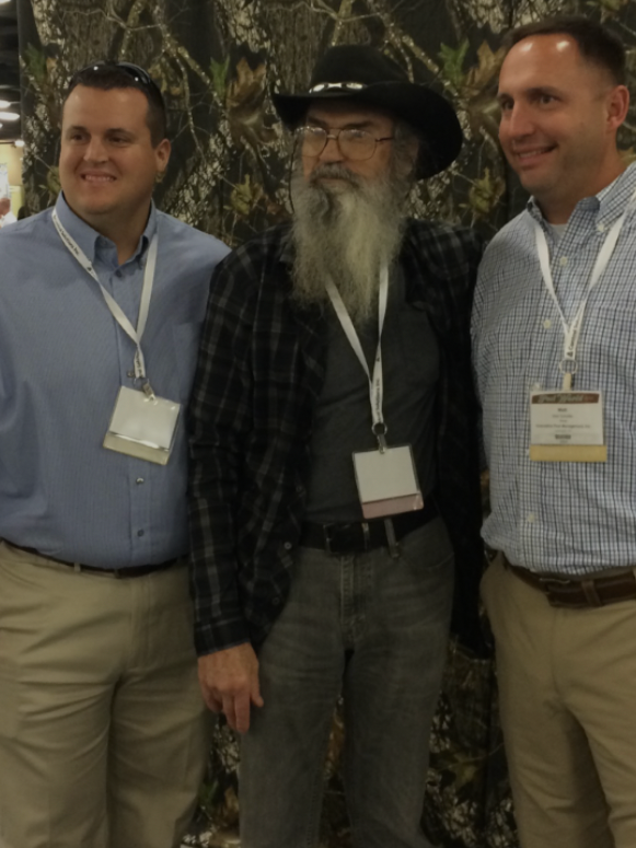 IPM Pest & Termite owner Matt Schaffer and co-worker with Ducky Dynasty's Si Robertson