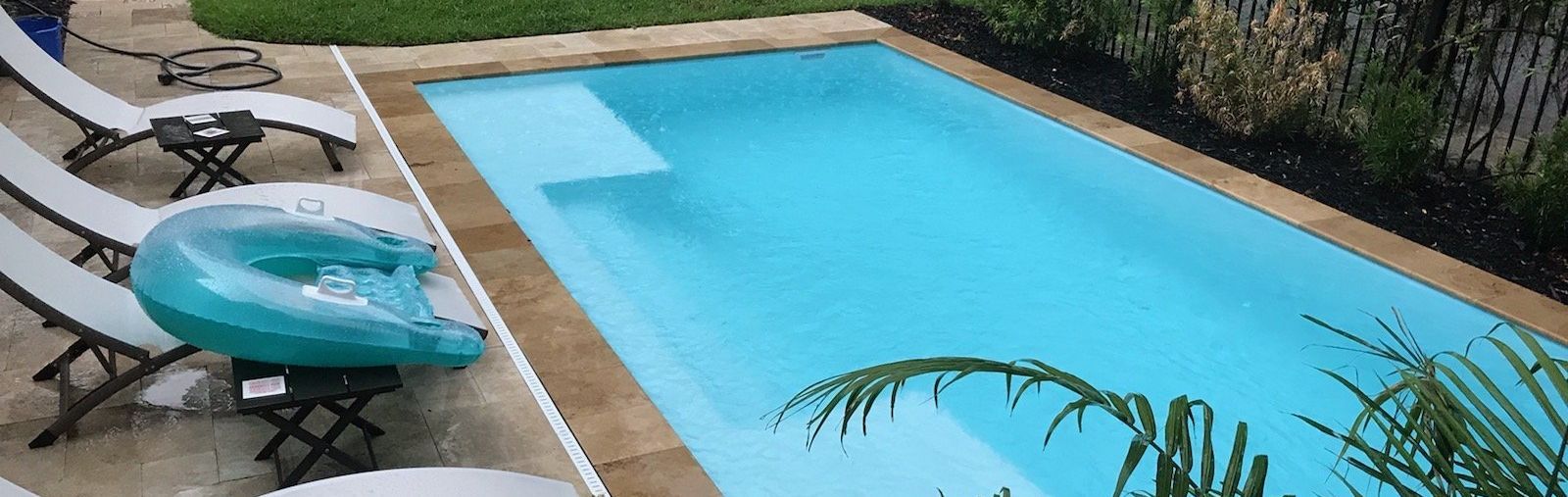 Fiber Glass Swimming Pool