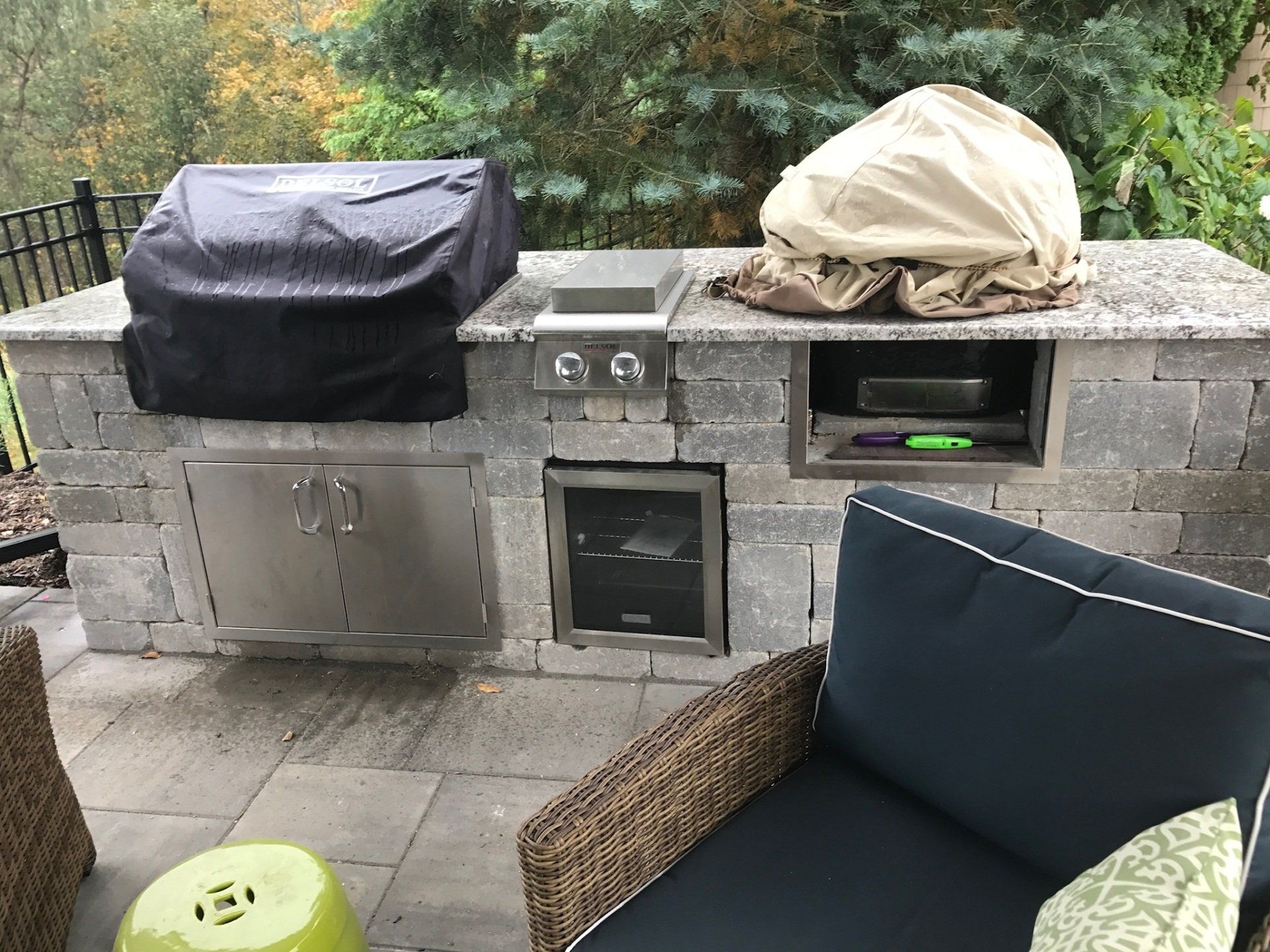Outdoor Kitchen