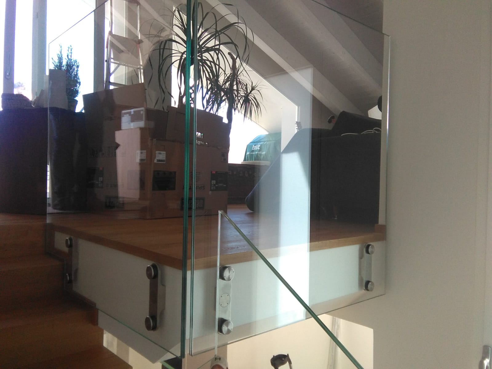 produzione di ringhiere in vetro