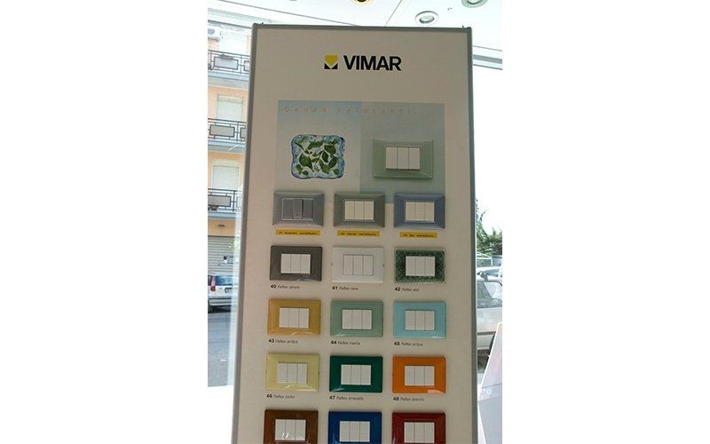 interruttori colorati a marchio VIMAR