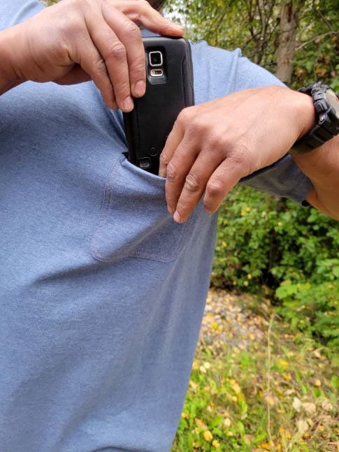 Cellephony - T-Shirts with secure pockets Cellephony - T-Shirts with secure pockets