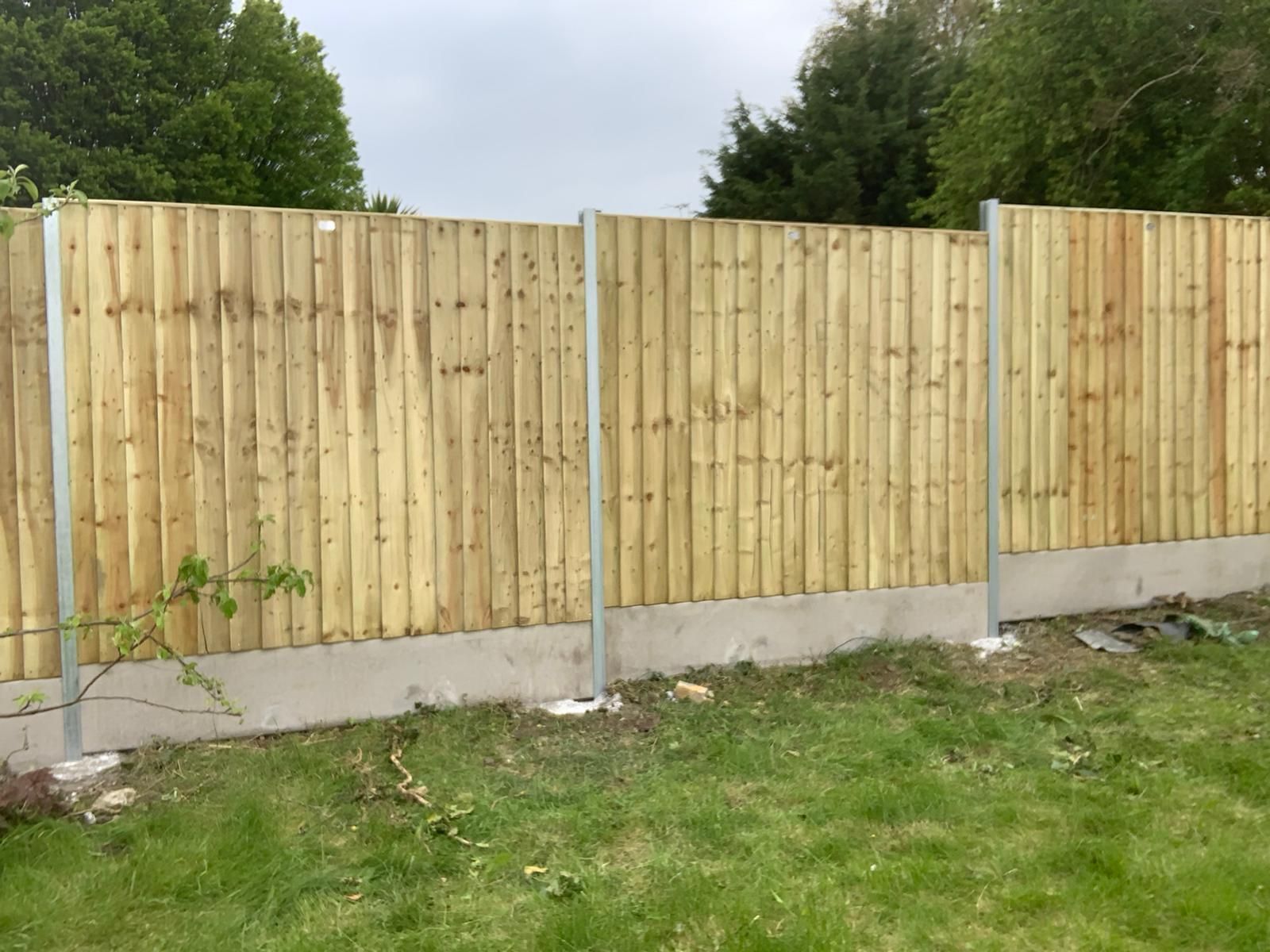 J&Z Fencing Penarth wooden panels fitted into Duraposts