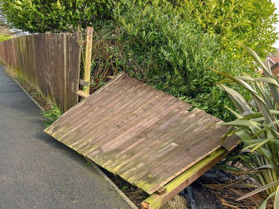 J&Z Fencing before fence repairs in Cardiff were carried out