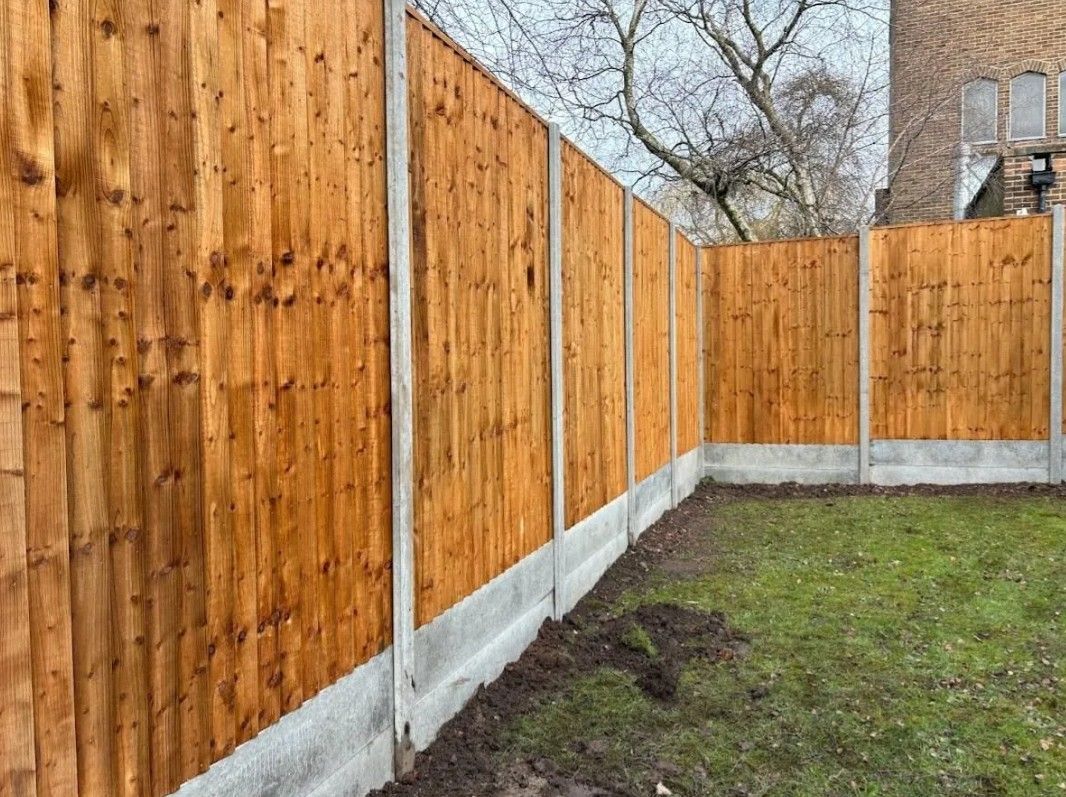 J&Z Fencing featheredge boards fencing with concrete posts and gravel boards in Cathays