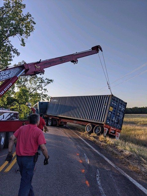 Towing A Stalled Container Truck — Rincon, GA — Rahn’s Services