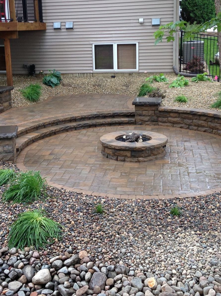 outdoor fireplace contractors