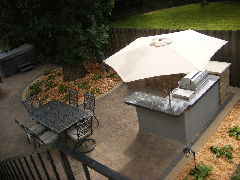 outdoor kitchen contractor and builder