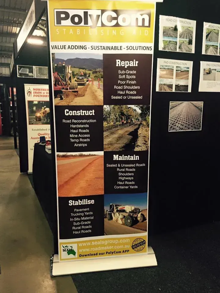 A sign that says polycom on it