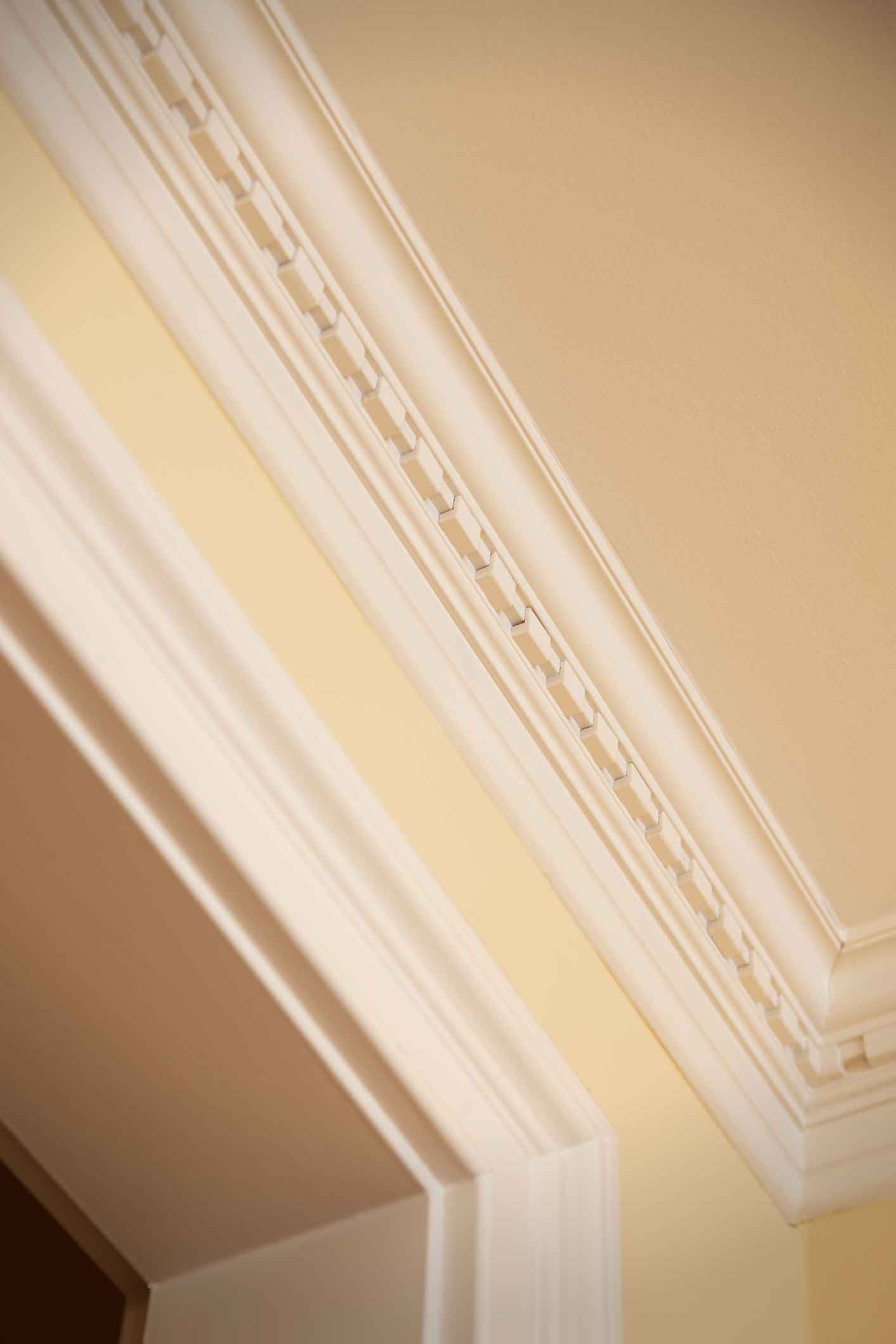 A Close Up Of A White Molding On The Ceiling Of A Room – Beaudesert, QLD - Enrights Sawmill