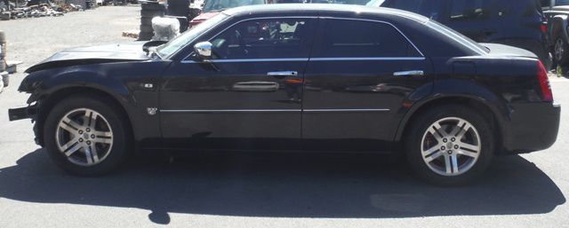 VB7006 2007 Chrysler — Urangan, QLD — Jeeepart Recyclers