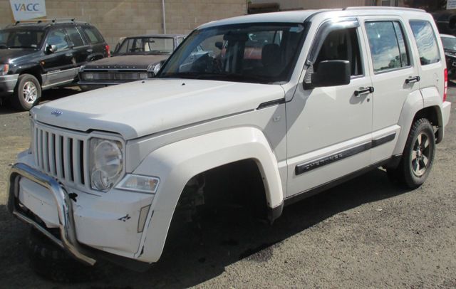 VB6103 2008 Jeep Cherokee — Urangan, QLD — Jeeepart Recyclers