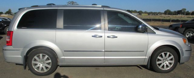 VB7020 2010 Chrysler — Urangan, QLD — Jeeepart Recyclers