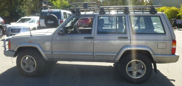 VB8009 2000 Jeep Cherokee — Urangan, QLD — Jeeepart Recyclers