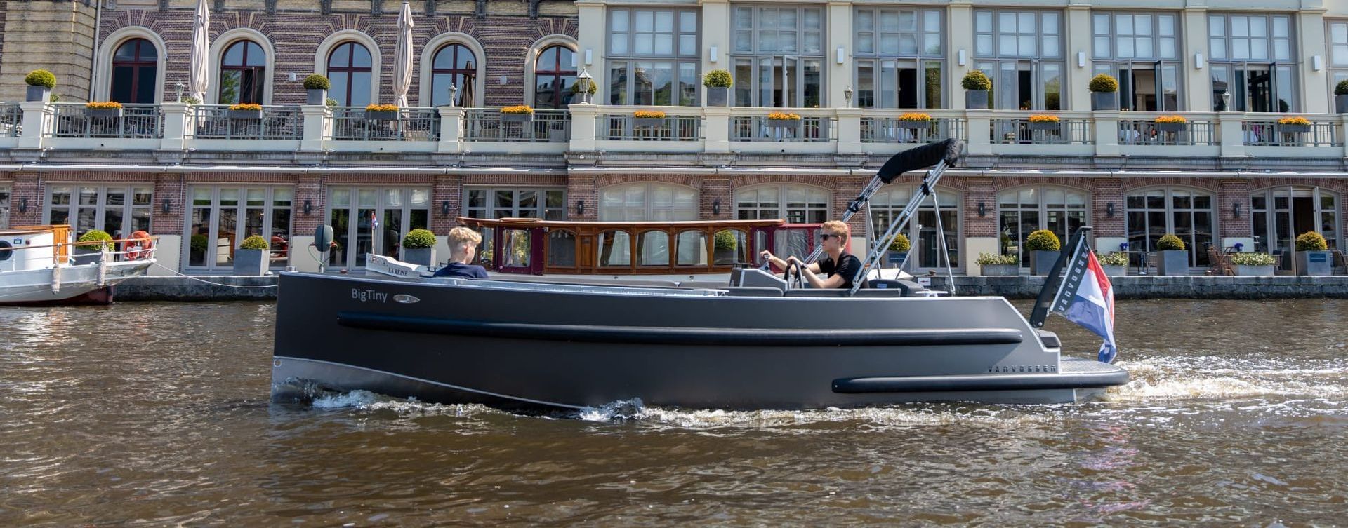 PT Tampubolon Sloep Dutch Desain