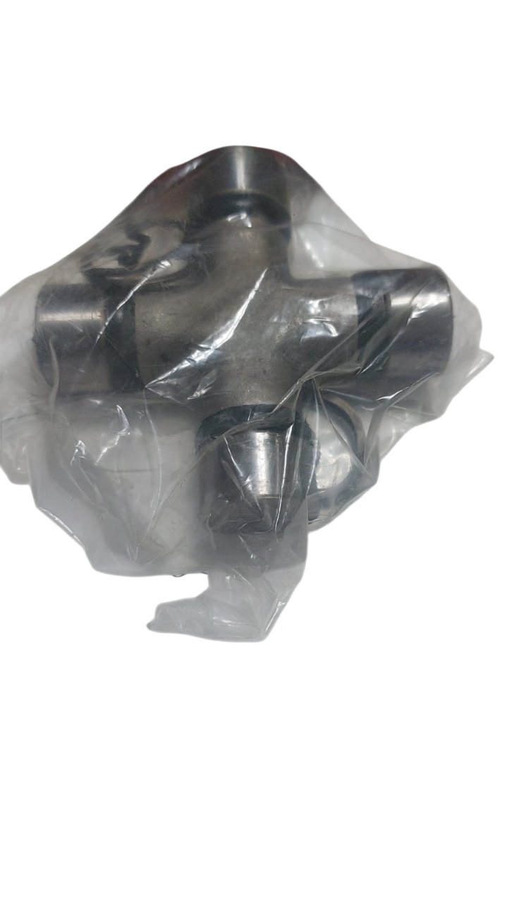 Cruceta envuelta en plástico, metal brillante, cuatro brazos cilíndricos que se extienden hacia afuera.