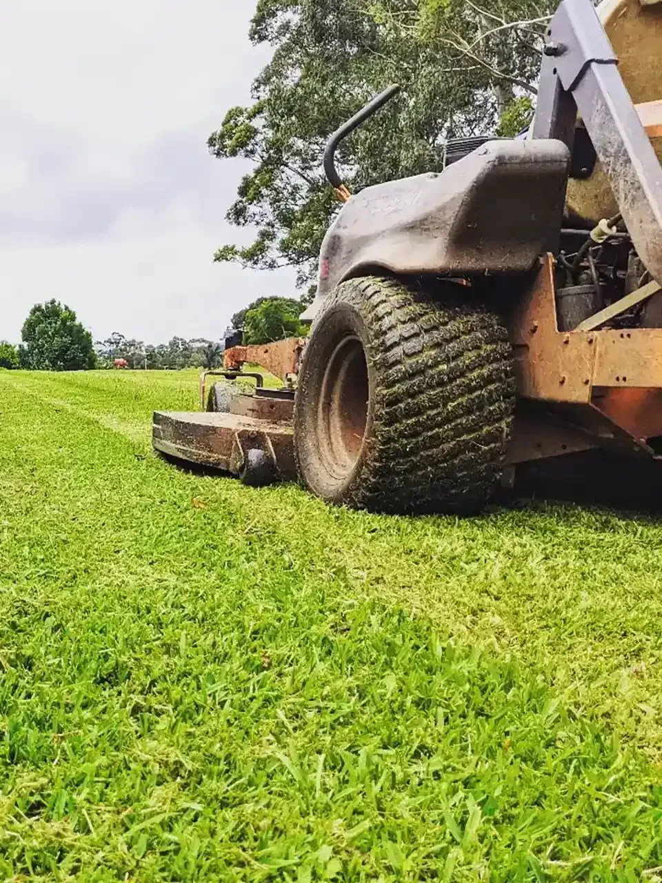 ACREAGE MOWING TOOWOOMBA