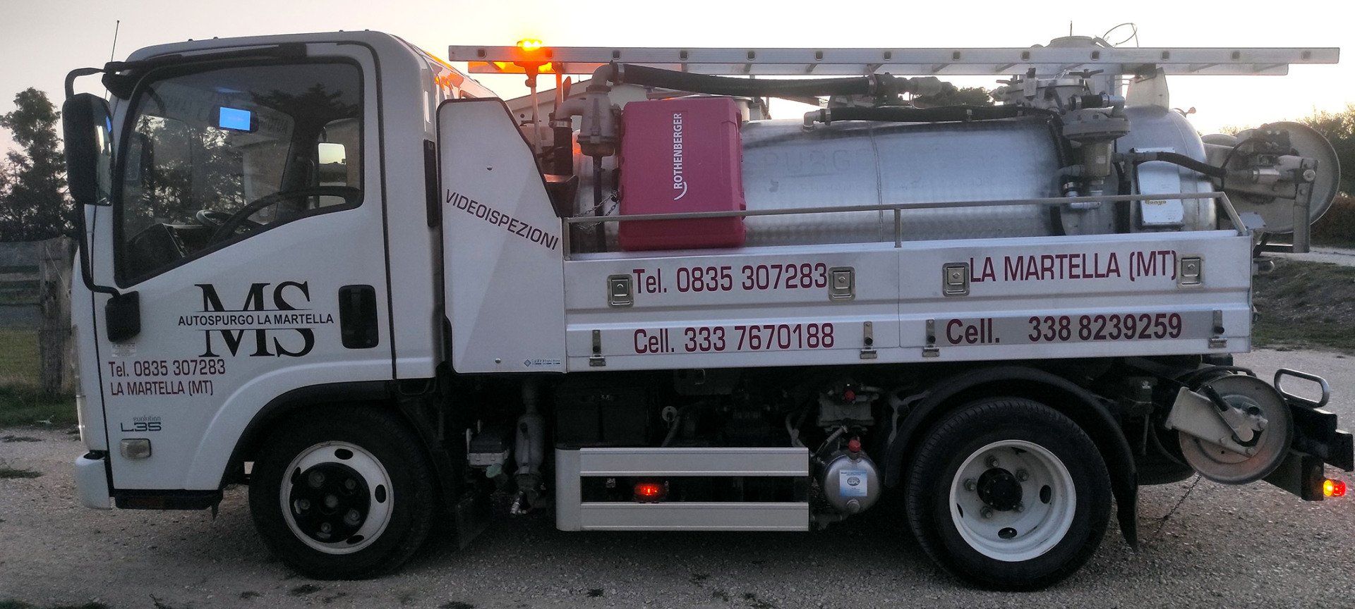 camion per spurgo pozzi