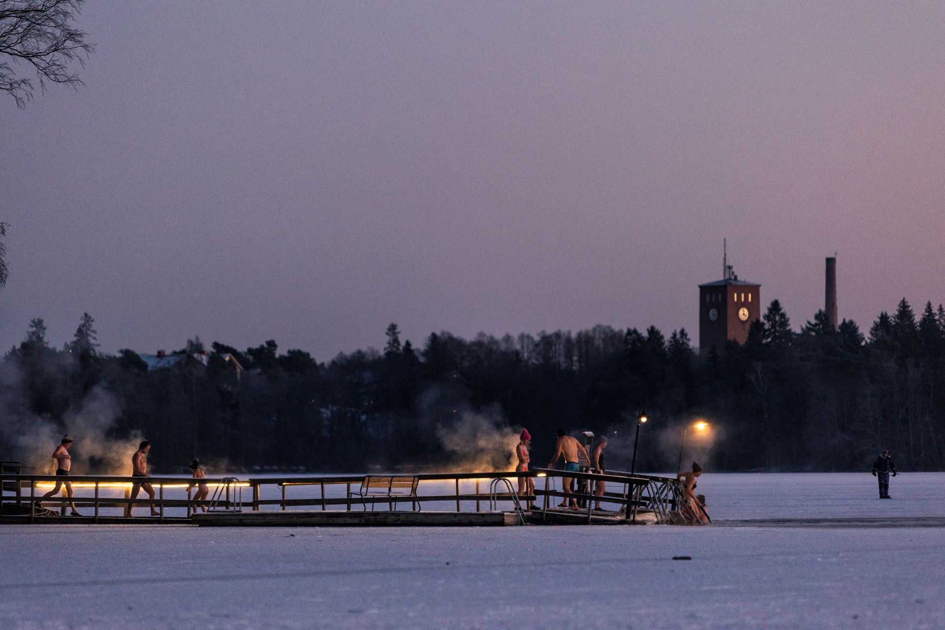 Löydä Suomen parhaat avantouintipaikat: Järvelän avanto Turussa, Pereensaaren saunat Tampereella ja