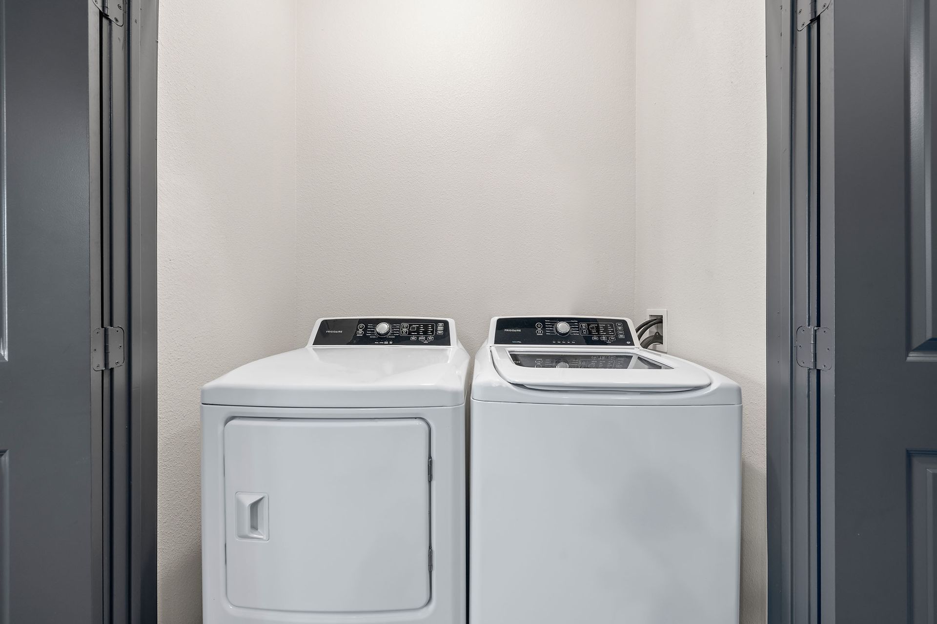 SHSU student apartments with in-unit washer and dryer at The Heights in Huntsville, TX.