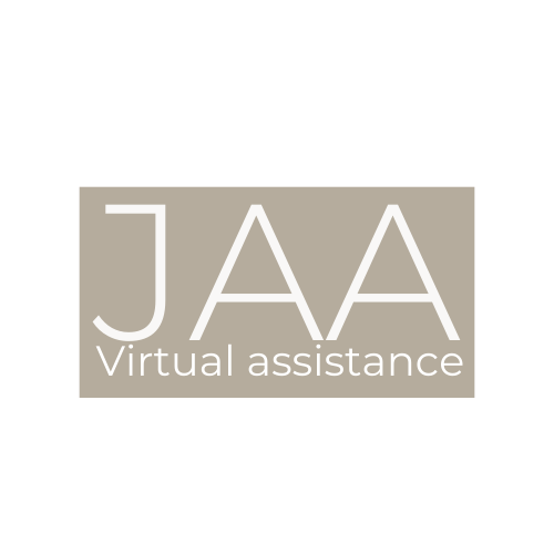Een logo van  JAA  virtuele assistentie op een beige achtergrond