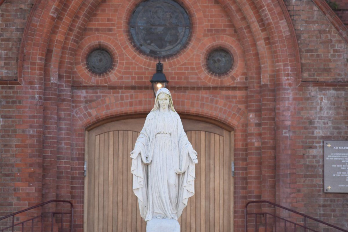 Statue — Printing Services in the Byron Bay Region, NSW