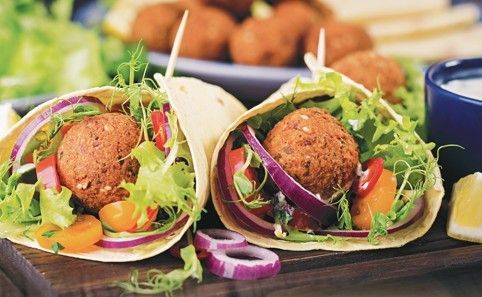 K2 Since 1983 KEBAB e PIZZA TACOS CHICKEN