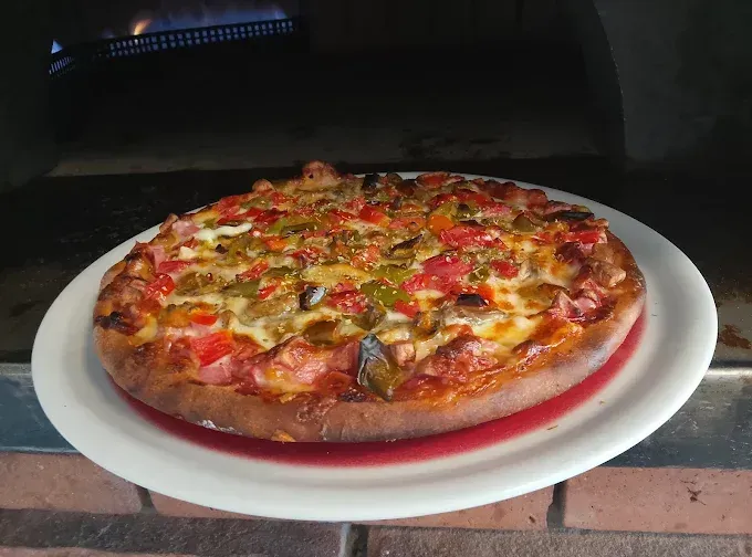 K2 Since 1983 KEBAB e PIZZA TACOS CHICKEN