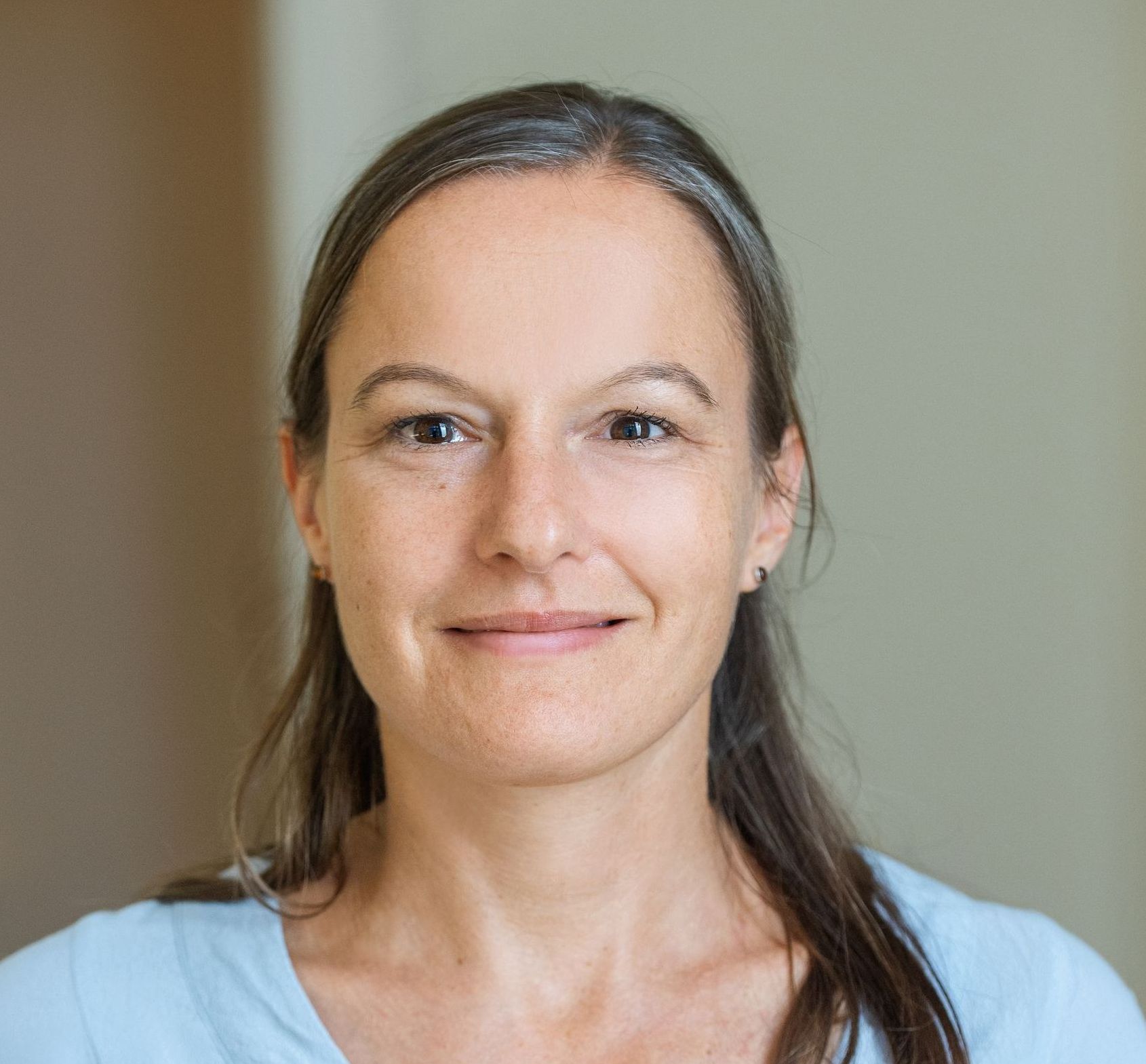Dr. Saak