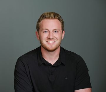 Sessions Insurance founder and insurance agent