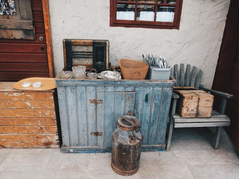 Old Furniture and Appliances
