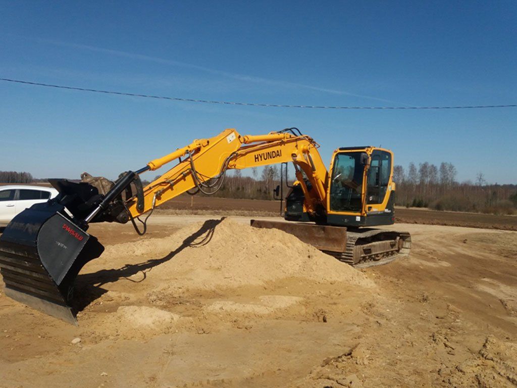 Hyndai Robex 145, ķēžu ekskavators