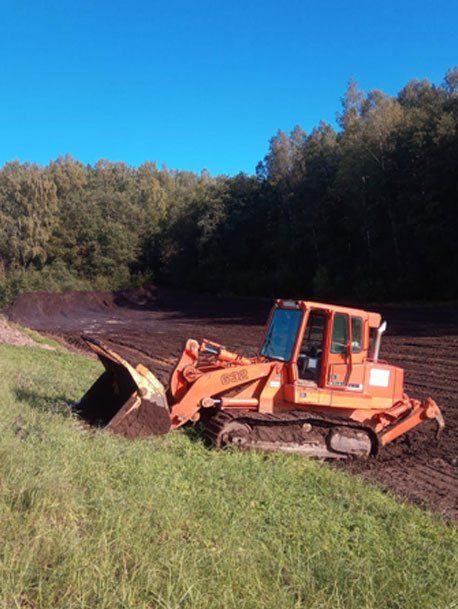 Frontālais ķēžu iekrāvējs tehnikas noma