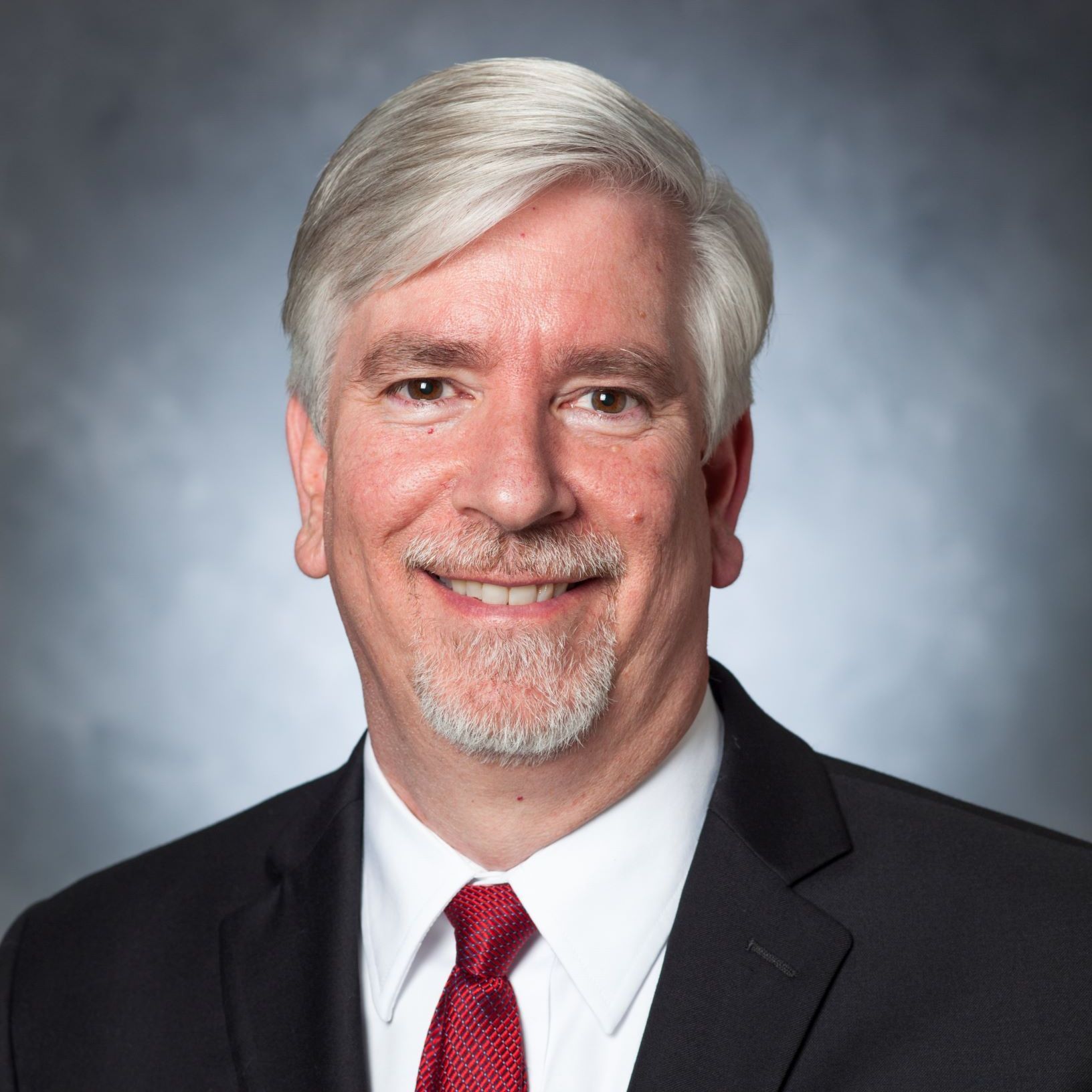 Derek Eberhart headshot