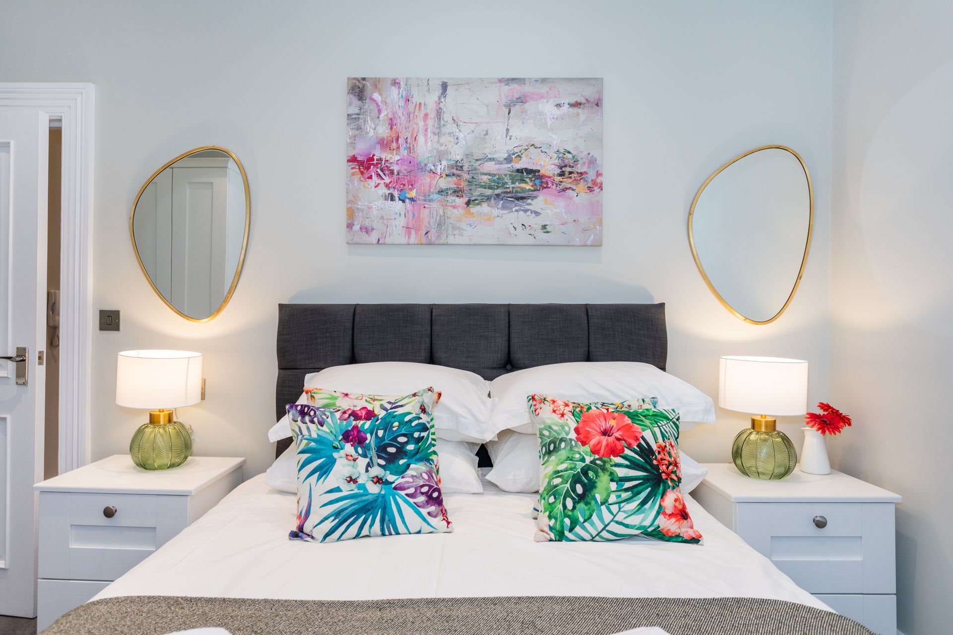The Ulsterville Residences - Super 2-Bed, accommodation in Belfast