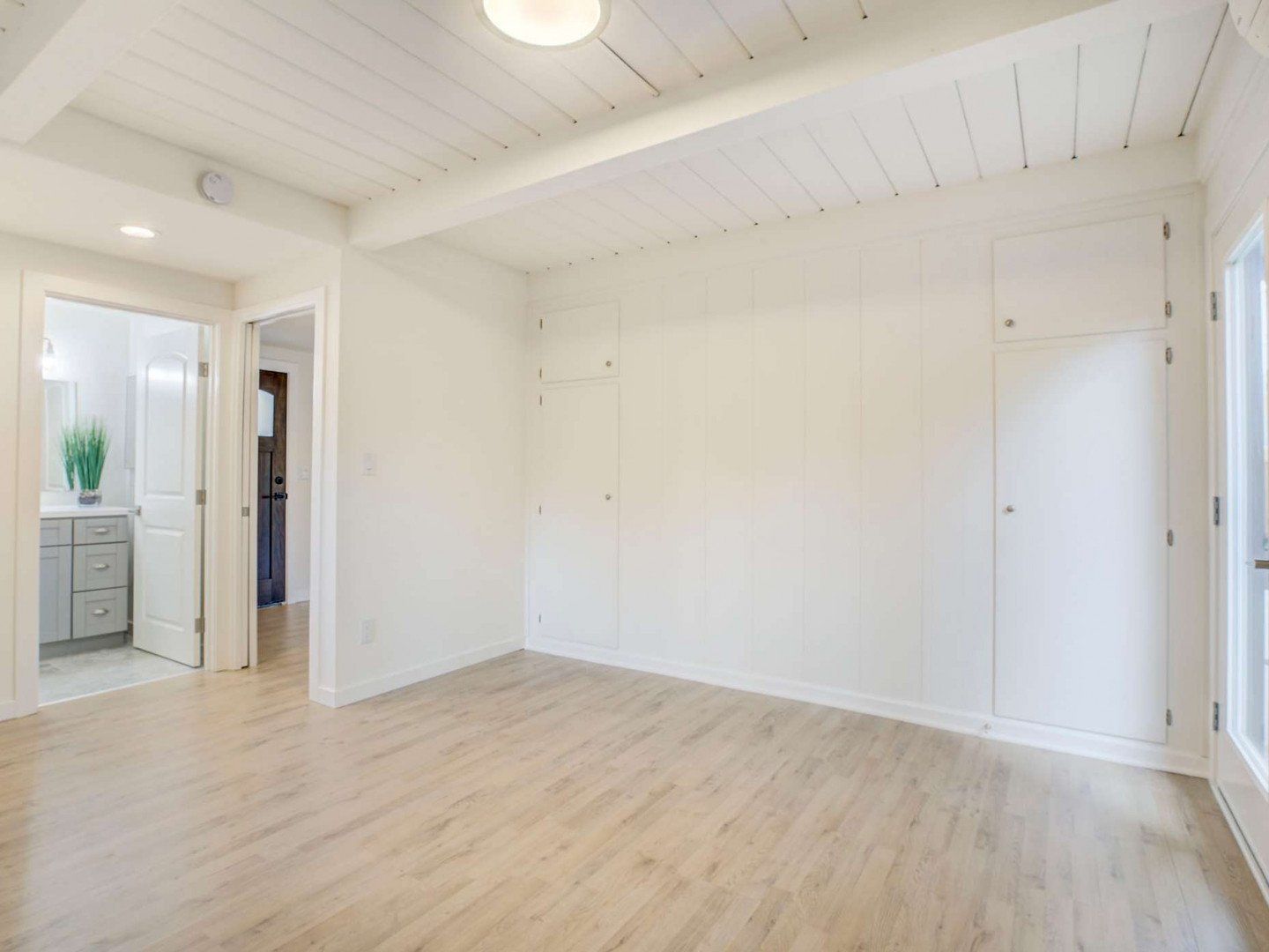 50'S FLAT ROOF FLIP IN SACRAMENTO