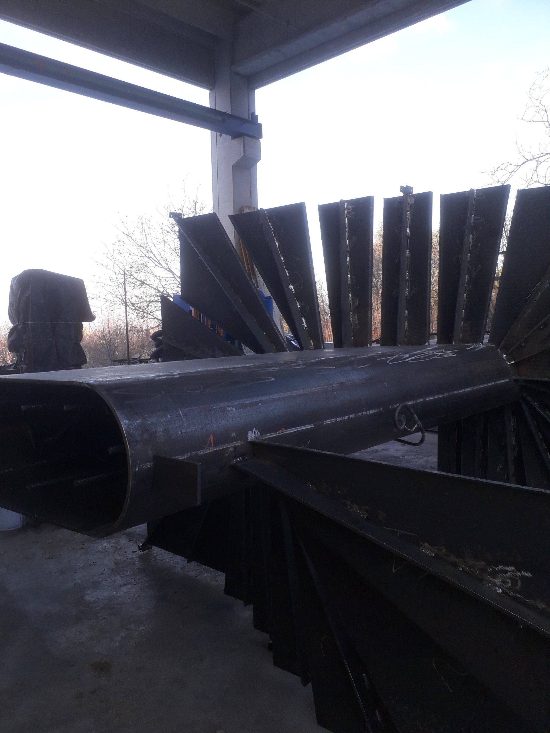 Creazione struttura in metallo