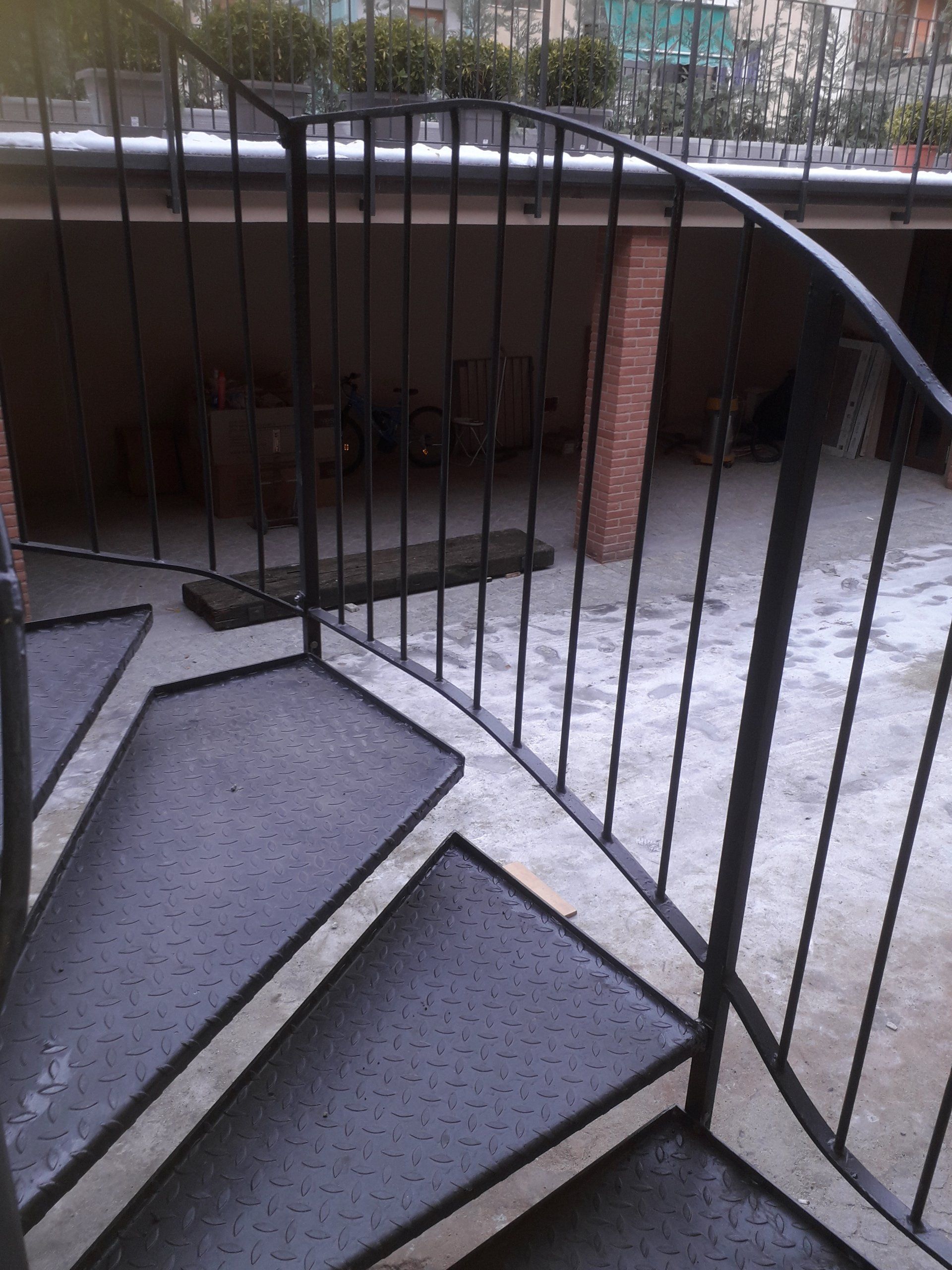 Creazione struttura in metallo