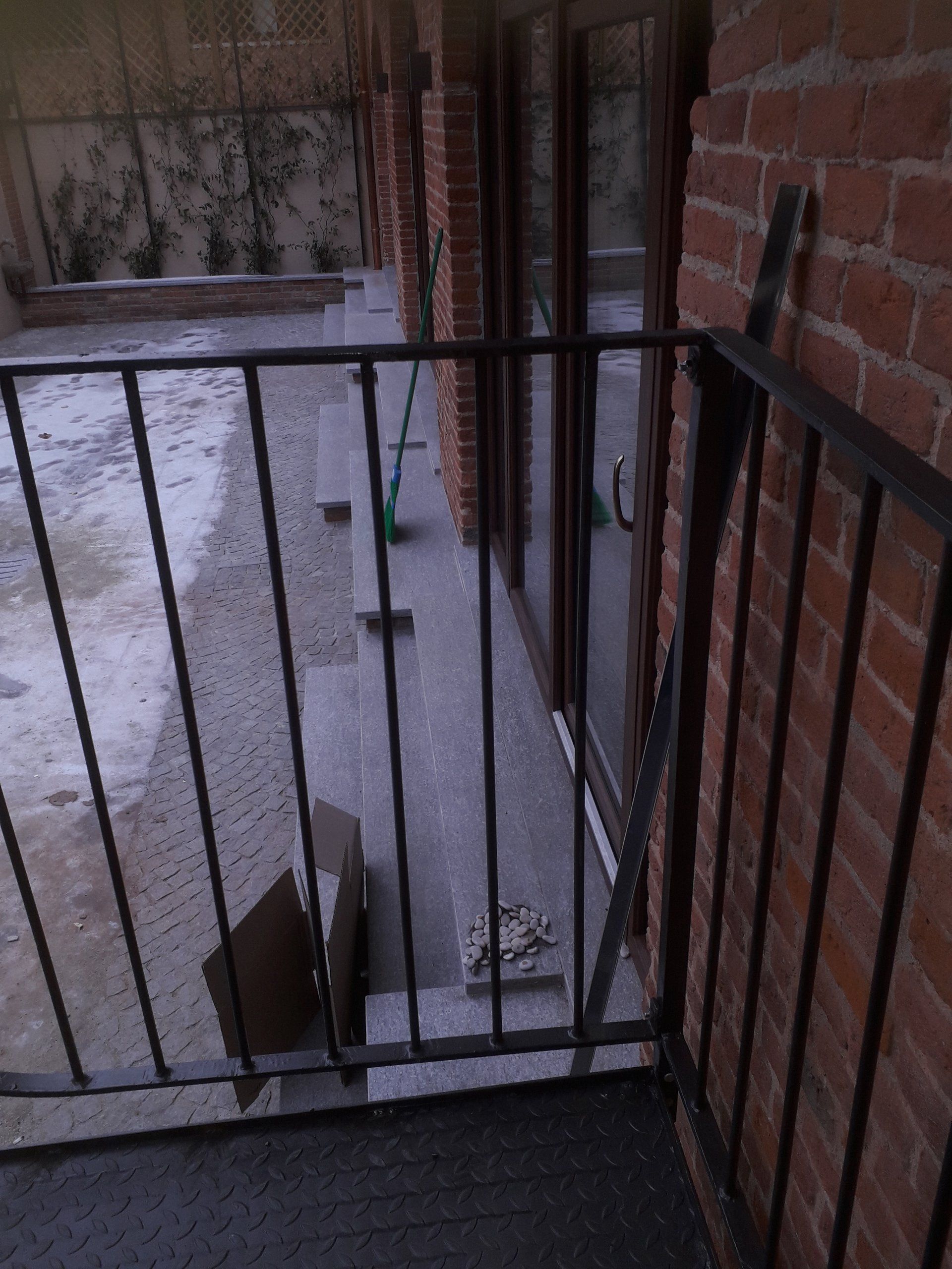 Creazione struttura in metallo