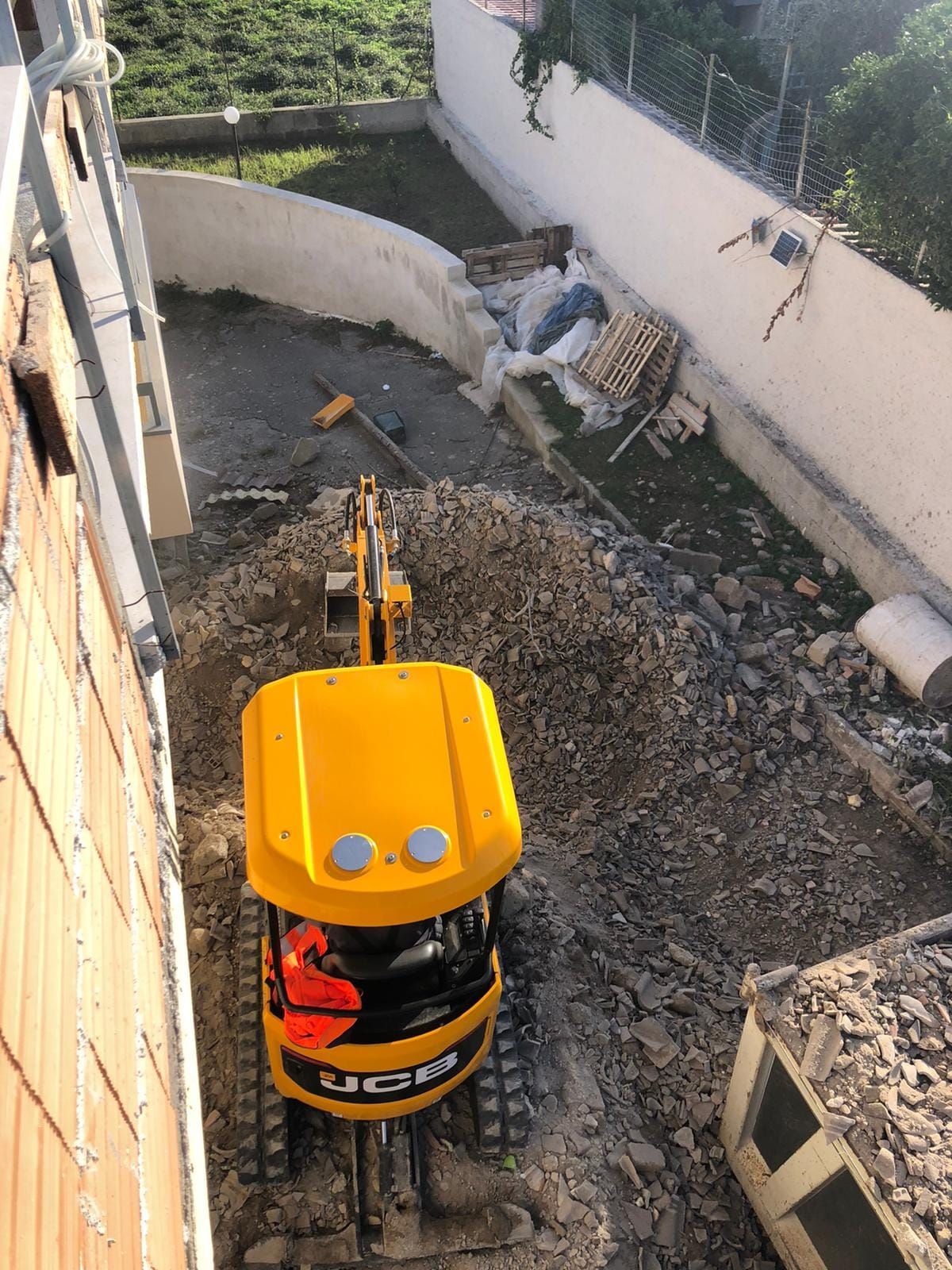 noleggio mezzi edili