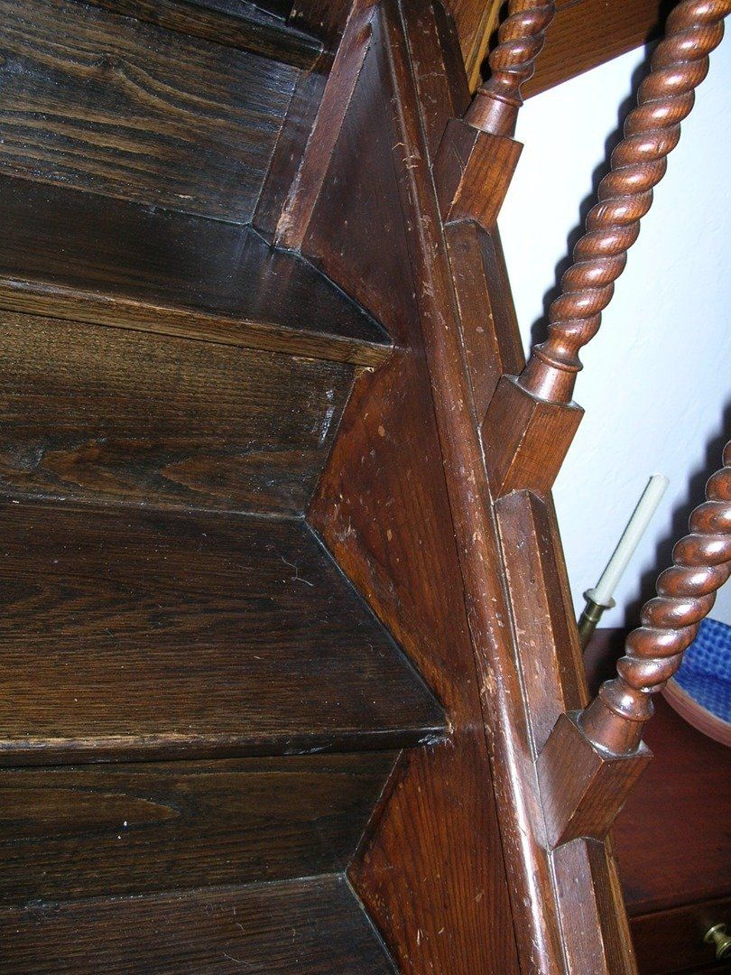 Before Woodwork Restoration — The Tri-State Area — Carriage House II In-Home Restorations