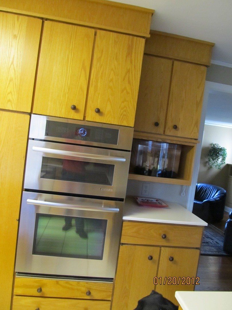 Oak Kitchen Refinished — The Tri-State Area — Carriage House II In-Home Restorations