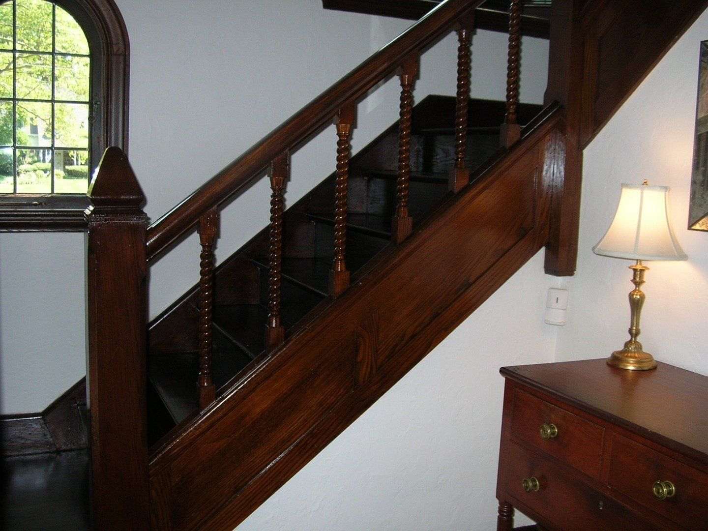 Home Woodwork Restored — The Tri-State Area — Carriage House II In-Home Restorations