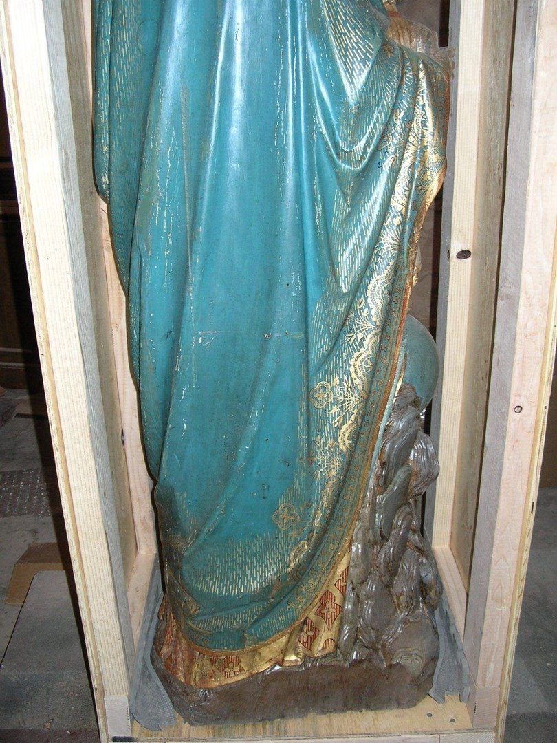 Damaged Statue — The Tri-State Area — Carriage House II In-Home Restorations