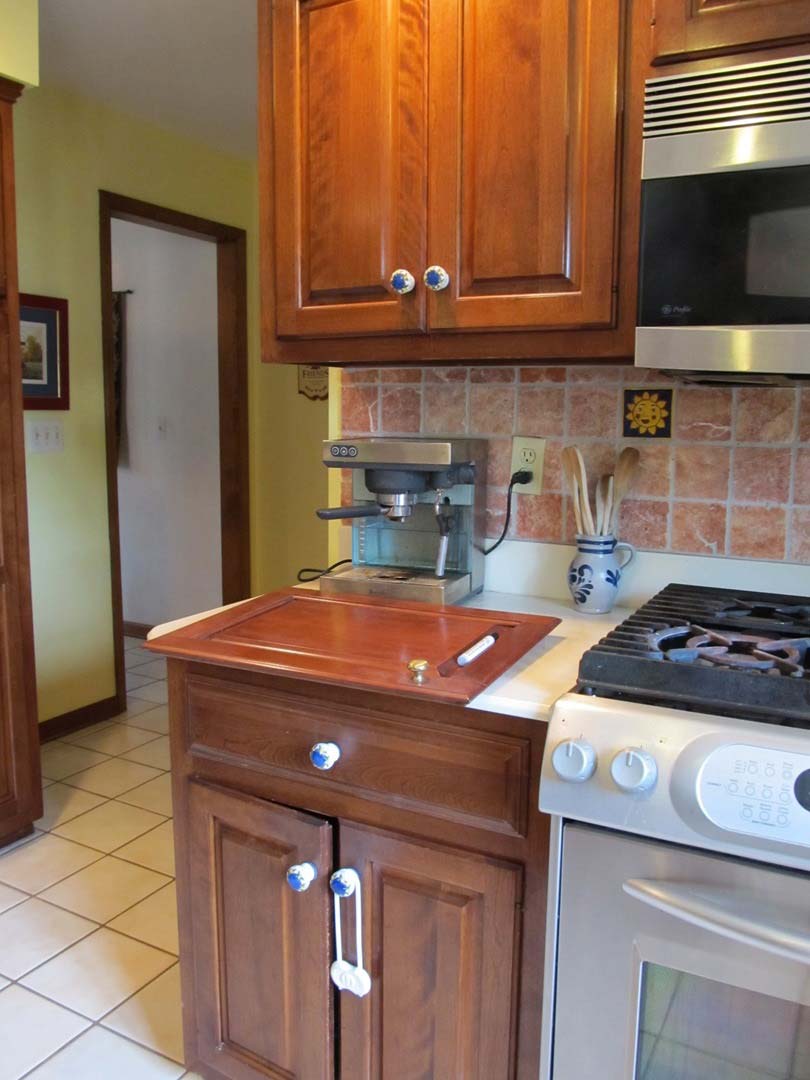 Mahogany Cabinet Restoration — The Tri-State Area — Carriage House II In-Home Restorations