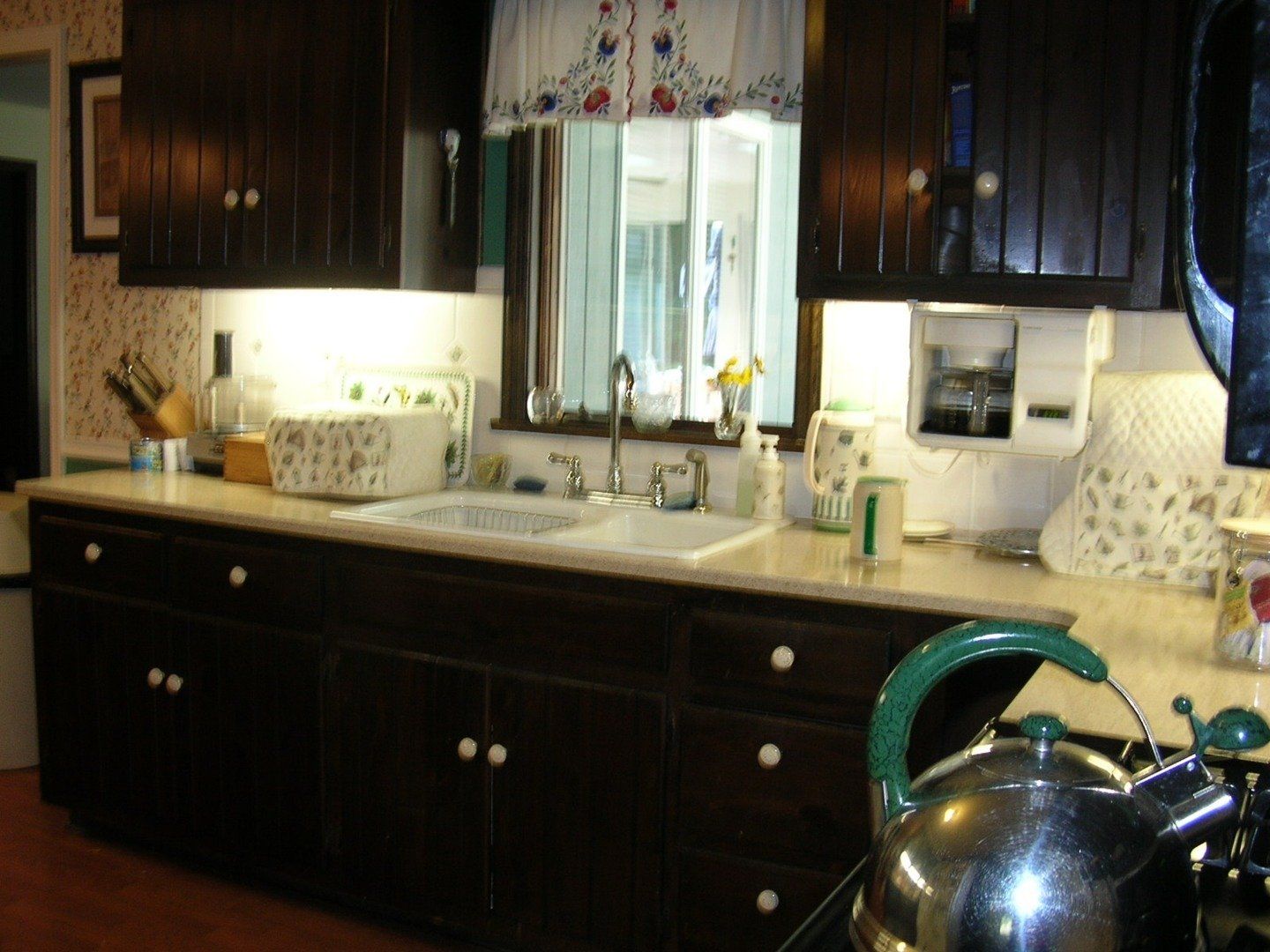 Black Modern Kitchen — The Tri-State Area — Carriage House II In-Home Restorations