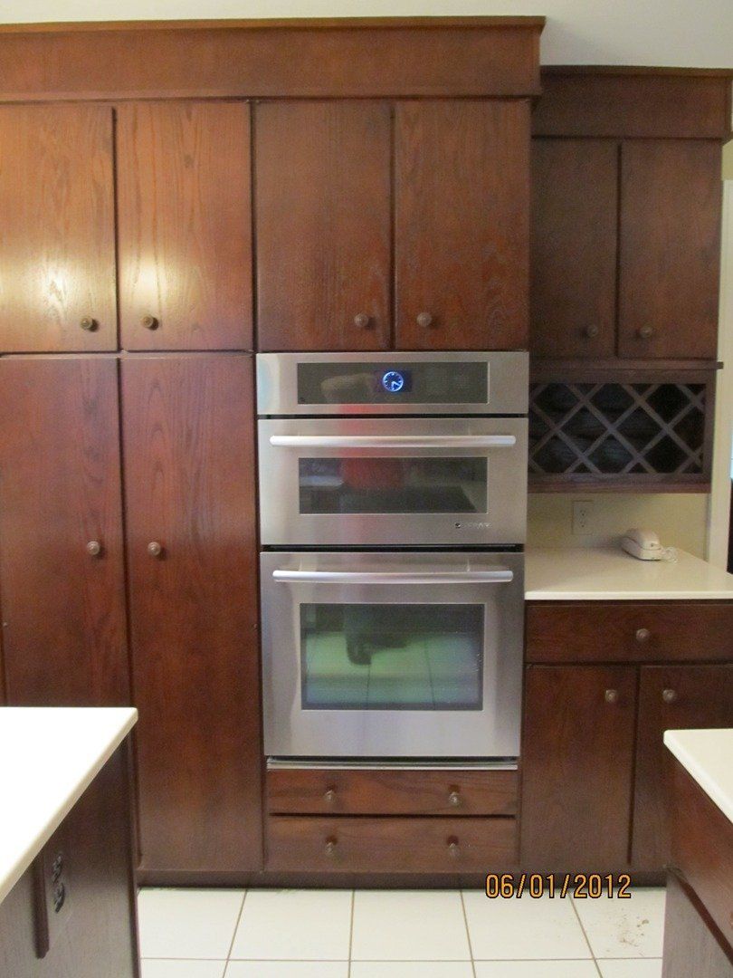 Oak Kitchen with Brown Cabinet Refinished — The Tri-State Area — Carriage House II In-Home Restorations