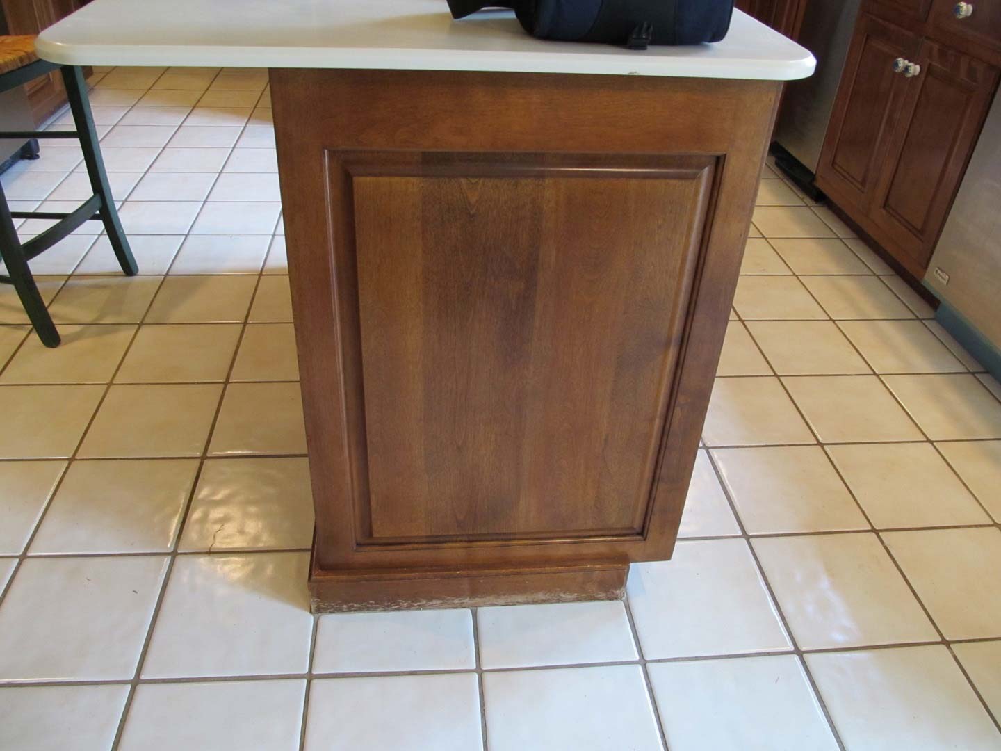 Mahogany Kitchen Isle — The Tri-State Area — Carriage House II In-Home Restorations