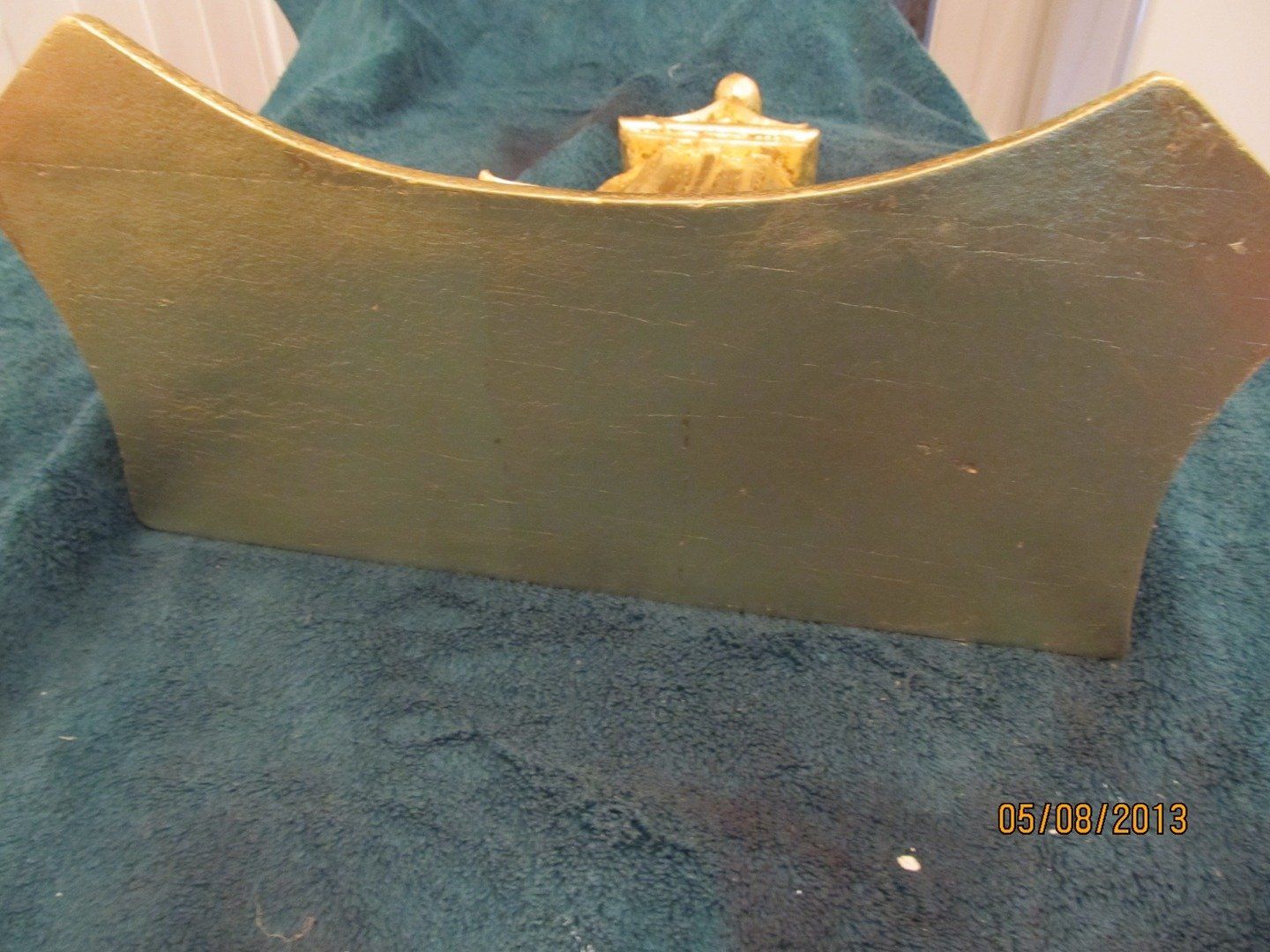 After Gold Corbel Shelf Restoration — The Tri-State Area — Carriage House II In-Home Restorations