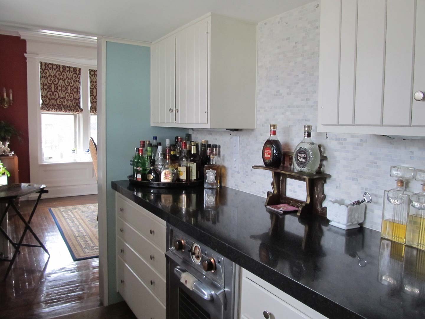 Vintage Kitchen with Oven — The Tri-State Area — Carriage House II In-Home Restorations